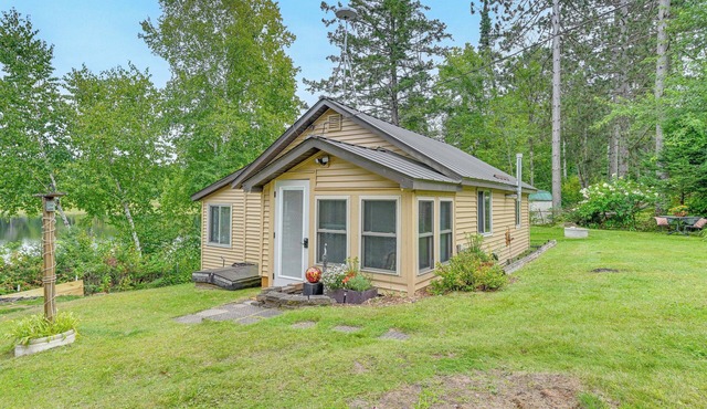 Dock & Lake Access: Cabin 4 Mi to Ice Age Trail!
