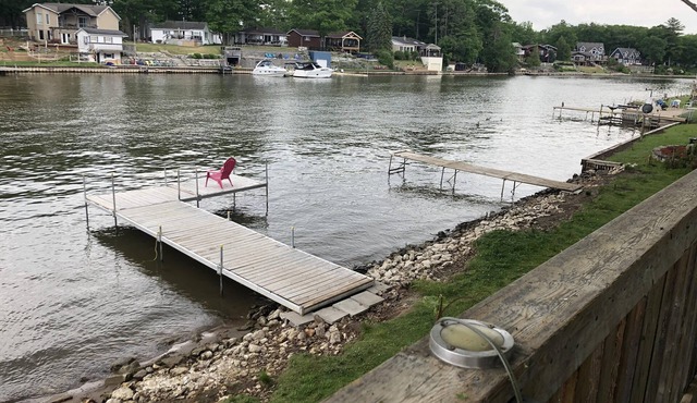 Dock Life Cottage 2 - Riverside, 1 Bedroom, Wasaga