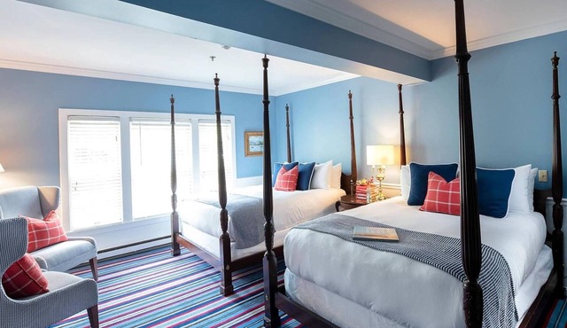 Dock Square Queen-Queen at Kennebunkport Inn, Free Breakfast, Free Parking