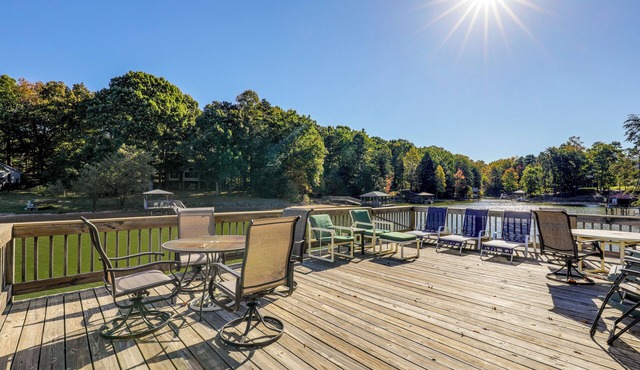 Dock, Views & Fire Pit: Retreat on Lake Norman