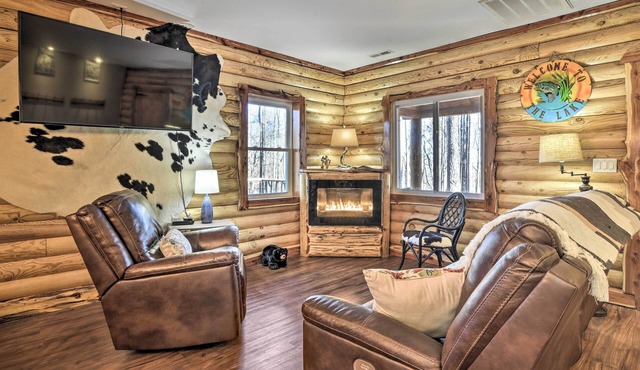 Dock w/Boat Slip: Cozy Cabin Near Leesville Lake!