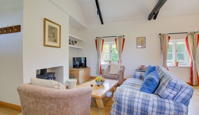 Dockings Cottage - Two Bedroom House, Sleeps 4