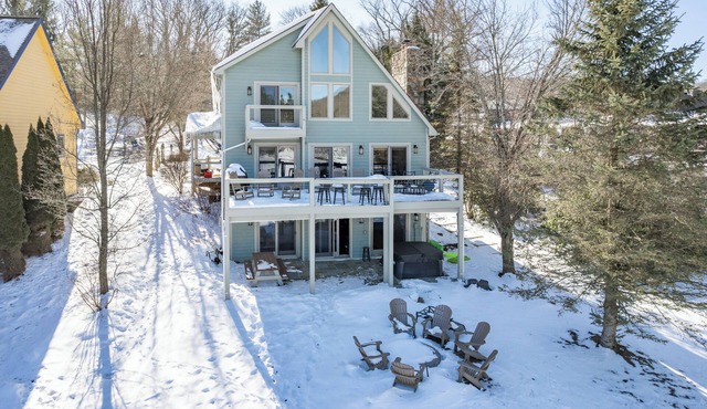 Dockside Bliss w/Hot Tub, Fire Pit & Big Deck