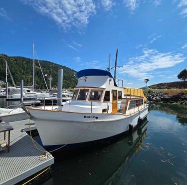 Dockside Boat Rental Suite Rosario Ocean Views