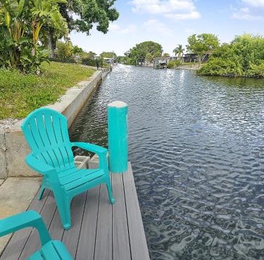 Dockside Delight Waterfront Gulf Access 4 mins to Beach