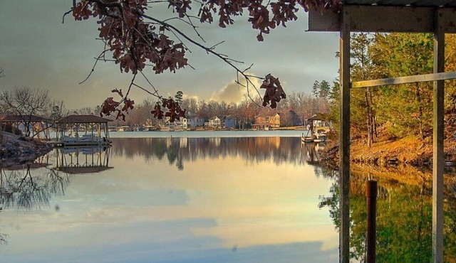 Dockside Dreams on lake Balboa