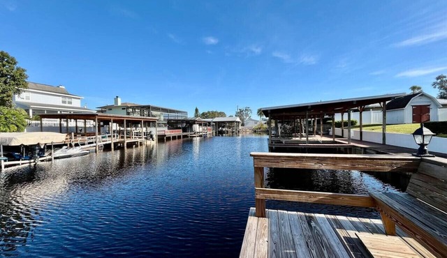 Dockside Dreams for 4