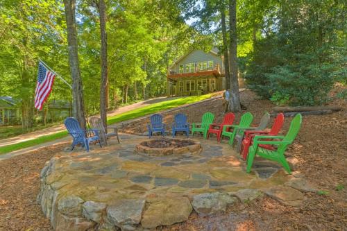 Dockside Lakefront Escape Deck Views