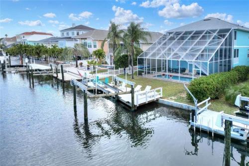 Dockside Nook -Waterfront, Dock, Heated Pool