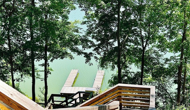 DockSide Retreat on Barren River Lake with Private Dock and Year Round Views!