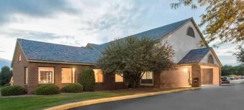 Dodgeville inn & suites
