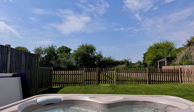 Dog and family friendly barn conversion with fully enclosed garden and hot tub