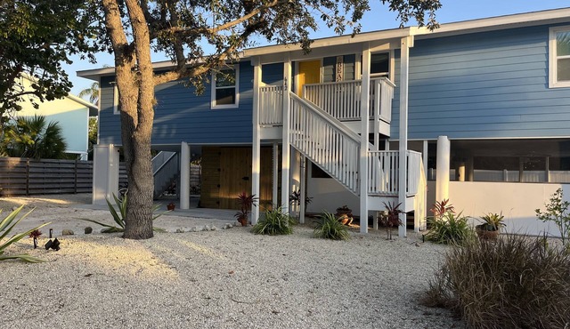 DOG FRIENDLY and PERFECT LBK LOCATION