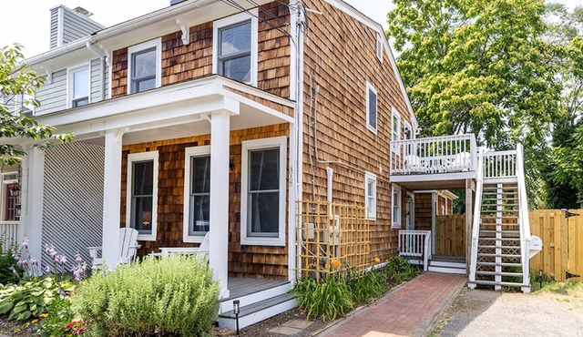 Dog-Friendly Annapolis Apartment | Parking, Private Backyard & Walkable to Shops and Restaurants