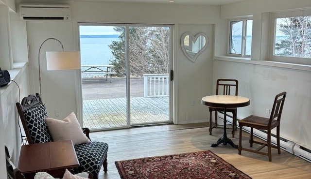 Dog friendly apartment on the Bay of Fundy, Nova Scotia.