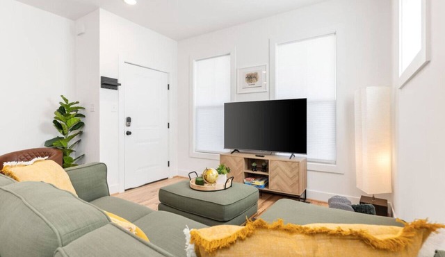 Dog-Friendly Apt with Fenced Yard in Richmond, VA!