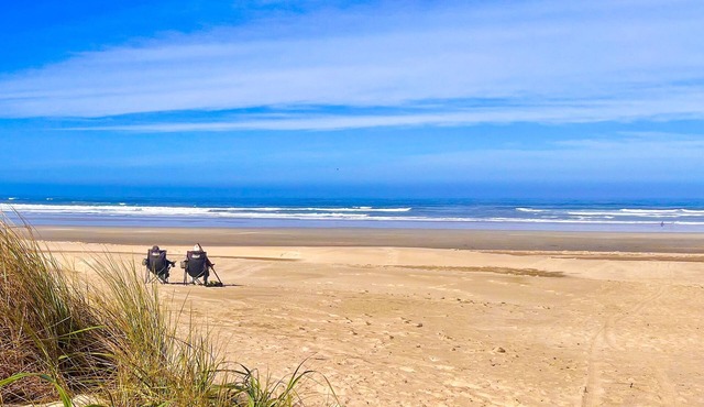 Dog-Friendly Beach House w/Spectacular Ocean Views & Easy Access to the Beach