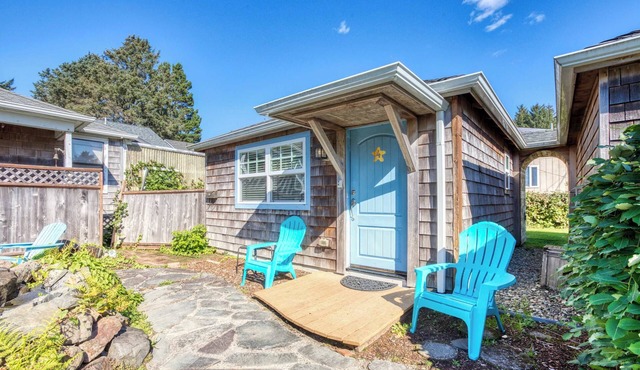 Dog-Friendly Beach Cottage with Free WiFi - a Block from Beach
