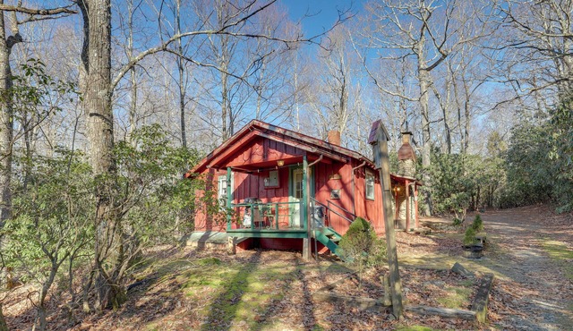 Dog-friendly Burnsville Cabin Rental Near Hiking!