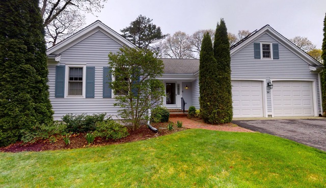 Dog-friendly cape home with Wifi, deck, grill, fireplace, & outdoor shower