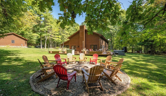 Dog Friendly Chalet Near Deep Creek w/Dock Slip