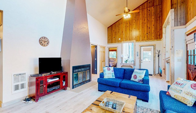 Dog-Friendly Coastal Retreat w/Water Views, Deck, Private Hot Tub & WiFi