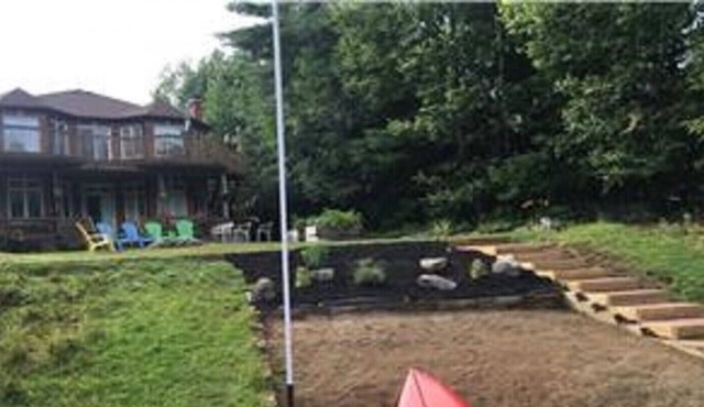 Dog-friendly comfort in Cottage Country!