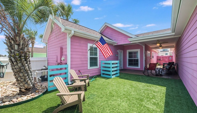 Dog-Friendly Cottage | Sparkling Pool, Patio & Turf Grass