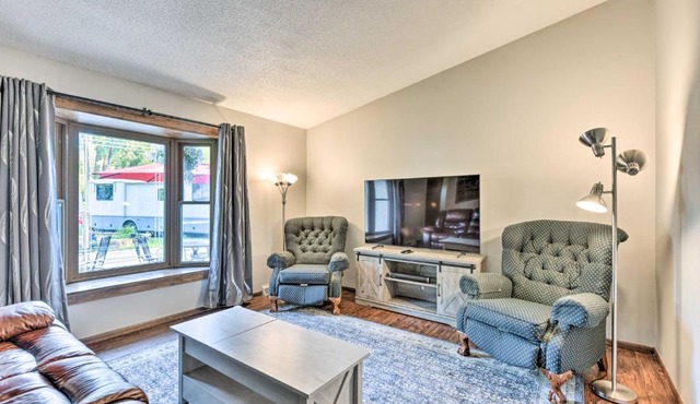 Dog-Friendly Eden Prairie Escape Near Beach!