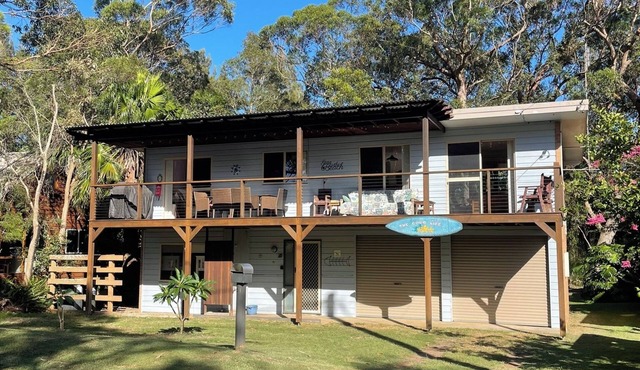 Dog friendly family beach home - The Good Life