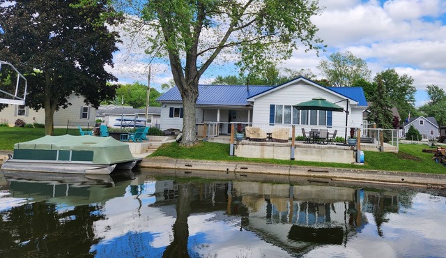 Dog-Friendly & Family-Ready Lakefront Home on Witmer Lake