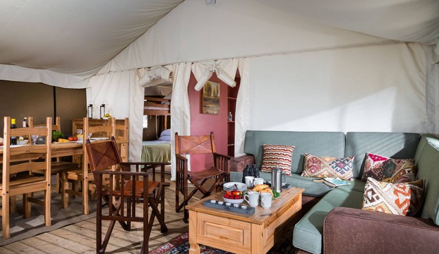 Dog friendly glamping site, sleeps 36 people, Exton Park, Rutland