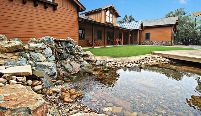 Dog-Friendly Guest House on 60 Acres – Views, Pond, Trails, Hot Tub & More!