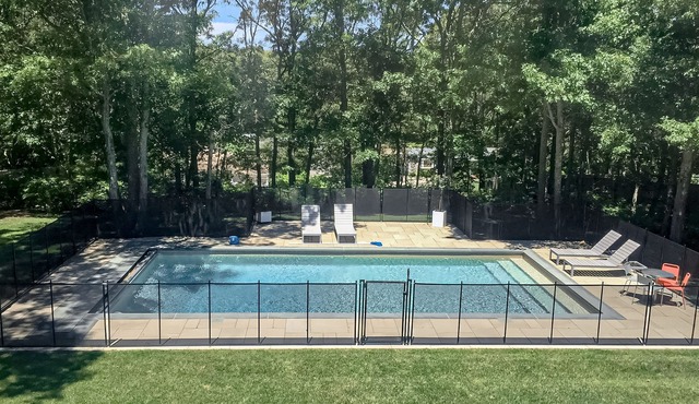Dog-friendly Hamptons home with private pool, AC, & private W/D - near lake