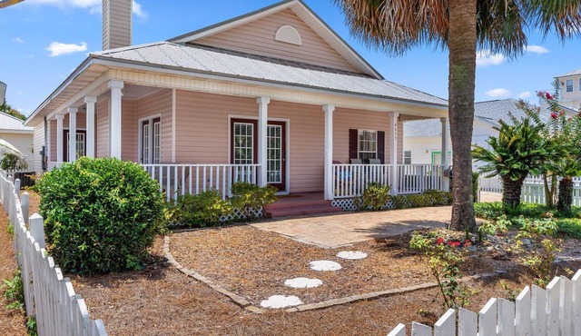 Dog Friendly Home Close to the Beach