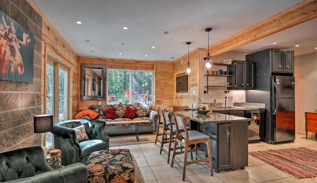 Dog-Friendly Home Near Crystal Mtn and Outdoor Rec!