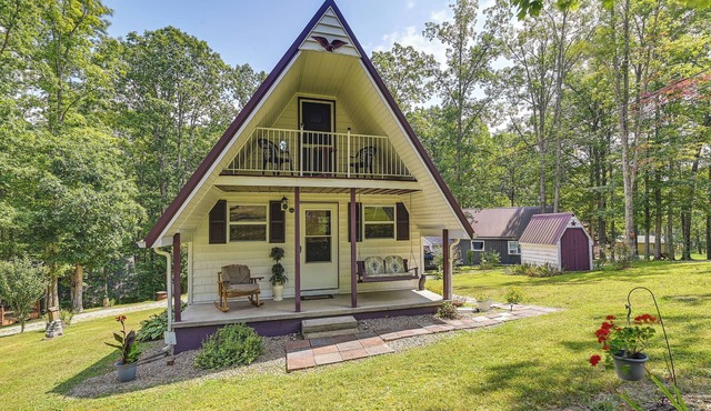 Dog-Friendly Home Rental ~ 5 Mi to Cave Run Lake!