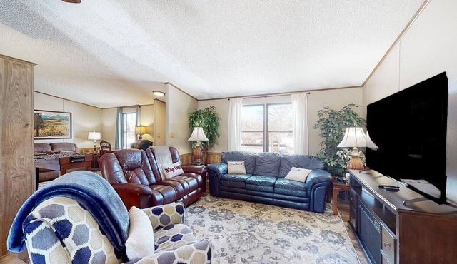 Dog-friendly home with mountain view, foosball, enclosed yard & W/D