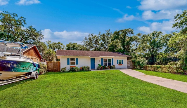 Dog friendly home with fenced yard firepit washer dryer and central AC