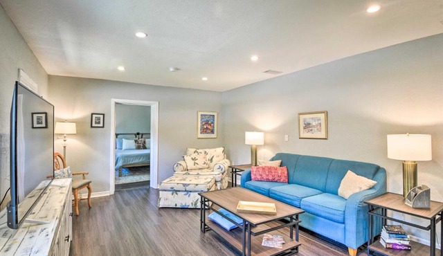 Dog-Friendly Home with Gas Grill - Walk to Rose Bay!