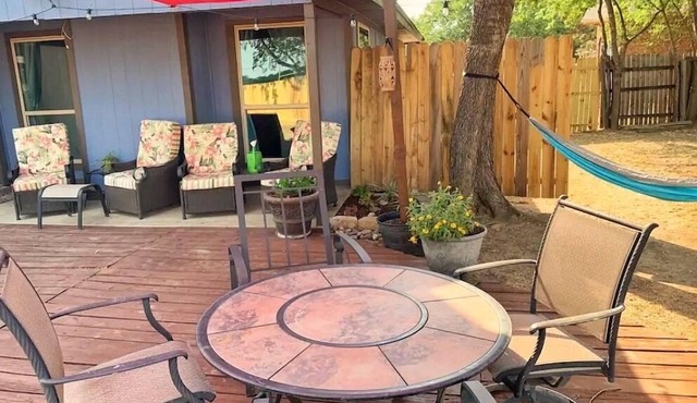 Dog-Friendly Keller Retreat, Fenced Yard, Near AT&T Stadium & Lake Grapevine