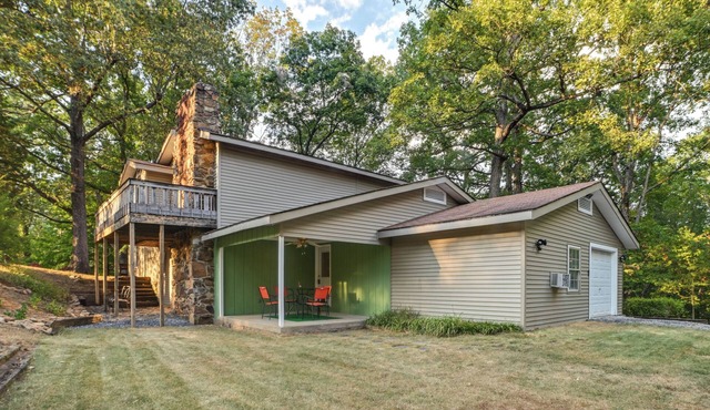 Dog-Friendly Kentucky Lake Home w/Game Room!