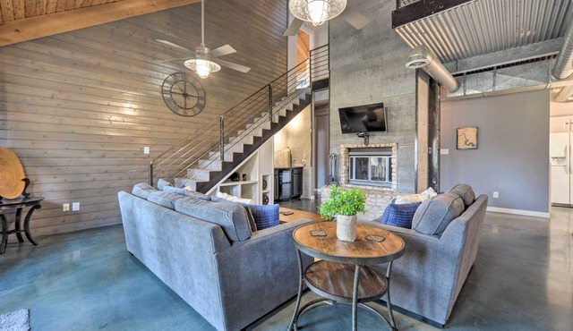 Dog-friendly Kingsland Rental on Lake Lbj!
