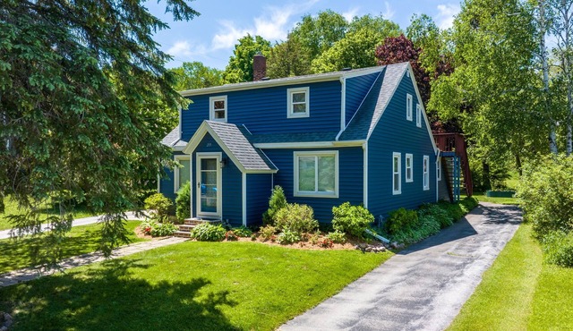 Dog-Friendly Loft w/Boat Parking, Private Deck & Walkable to Shops!