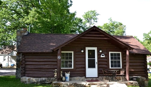 Dog-Friendly Log Cabin for a Memorable Family Getaway near Youghiogheny River Lake in Pennsylvania