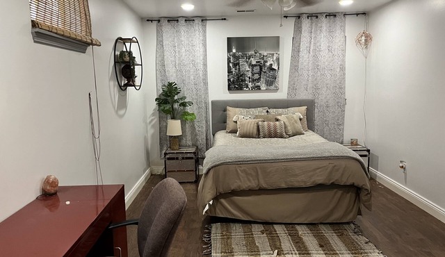 Dog Friendly Lower Level Basement Apartment.