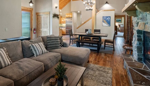 Dog Friendly Luxe Family Home in Dover Bay