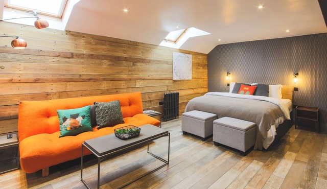 Dog-friendly luxury super-king studio suite