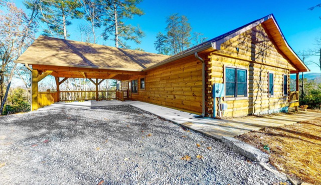 Dog-Friendly Mountain View Cabin with Private Hot Tub, Free WiFi, Gas Fireplace