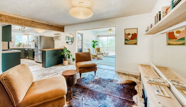 Dog-friendly mountain view retreat with W/D & wood fireplace - close to lake